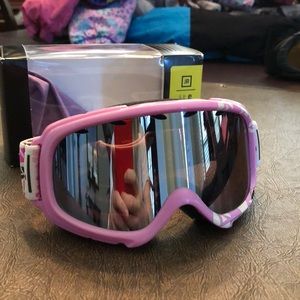 Youth Ski Goggles. BRAND NEW